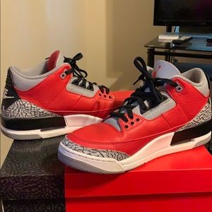 Air Jordan 3 Retro SE Fire Red/ Fire Cement Grey